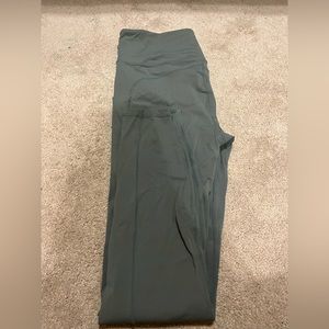 Dark green leggings